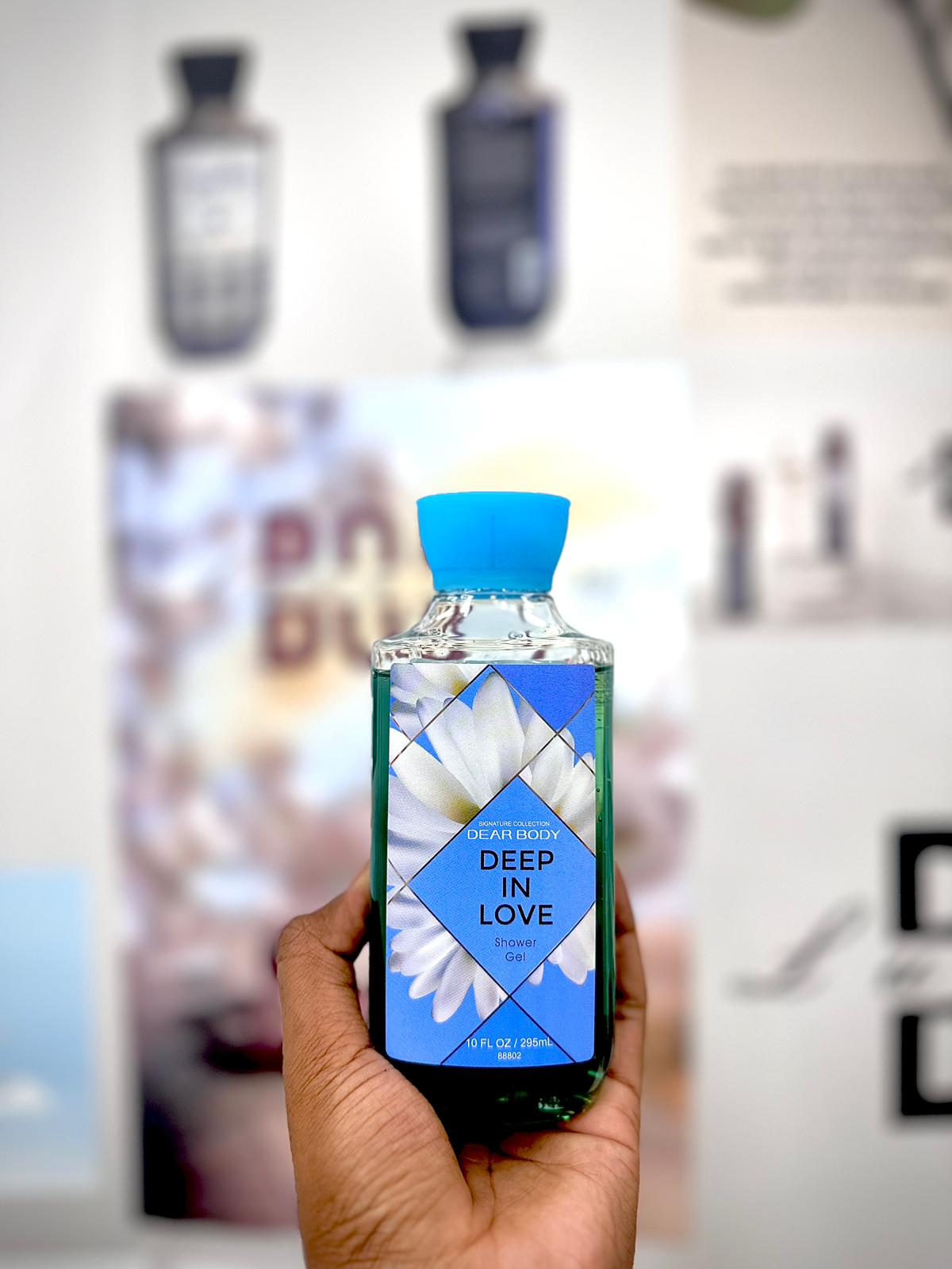 DEEP IN LOVE SHOWER GEL 10FL OZ / 295 ML